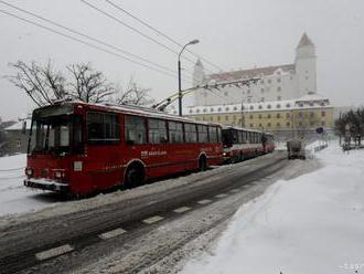 Bratislavská MHD bude počas vianočných sviatkov jazdiť ako cez víkendy