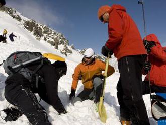 V rakúskom lyžiarskom stredisku zahynula snowboardistka z Nemecka