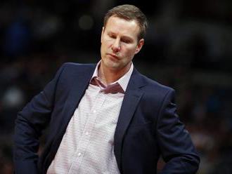 Chicago Bulls prišlo o hlavného trénera, Fred Hoiberg po nevýrazných výkonoch skončil