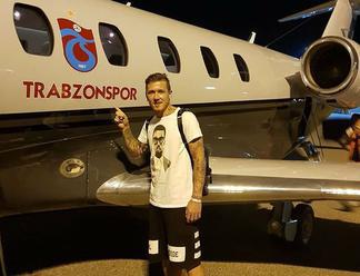 Kucka prvýkrát nastúpil po zranení pravého boku, možno zamieri k Škrtelovi do Fenerbahce