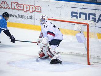 HC Slovan Bratislava po trinástich prehrách konečne zvíťazil, otočil zápas zo stavu 1:3