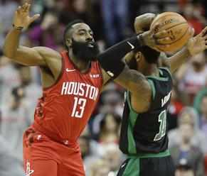 Video: Úradujúci šampión NBA prehral druhý domáci zápas po sebe, Harden zaznamenal 45 bodov