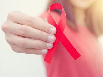 Skorá liečba HIV môže predĺžiť život človeka, pripomína Svetový deň boja proti AIDS