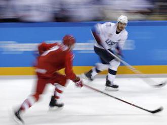 Hokejisti Ruska si hladkým triumfom nad USA zaistili priamy postup do olympijského štvrťfinále