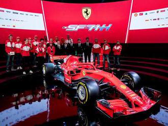 Video: Tím Ferrari predstavil nový monopost SF71H s veľmi úzkym trupom a „svätožiarou“