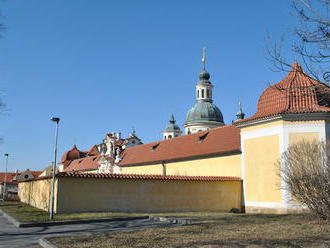 Poutní areál Panny Marie Vítězné na Bílé hoře, Santiniho skvost na kraji Prahy