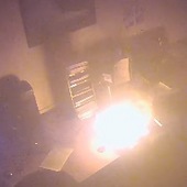 Video: Explodující baterie v notebooku podpálila kancelář