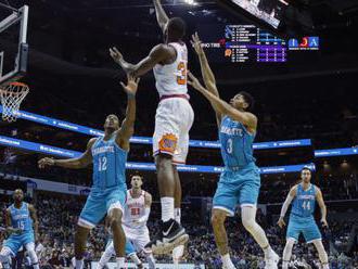 Video: Oklahoma City zdolala San Antonio, 19. triple double Westbrooka v sezóne