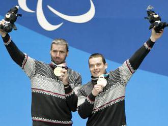 Haraus si prevzal svoje prvé paralympijské zlato, cenné kovy dostali aj Krako a Farkašová