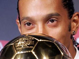 Bývalá brazílska hviezda Ronaldinho vstupuje do politiky