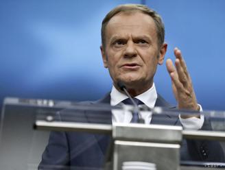 D. Tusk vyzval v Prištine na zlepšenie srbsko-kosovských vzťahov