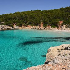 Menorca, tip na 6 unikátních památek a přírodních krás