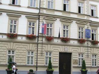 Pre údajnú bombovú hrozbu opäť prehľadávajú budovu súdov v Košiciach