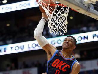 Video: Westbrook a LeBron sa v NBA blysli triple-double, víťazná séria Rockets sa skončila