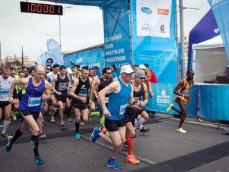 Foto: Víťazom ČSOB Bratislava Marathon 2018 sa stal Čípa, kategória žien mala po 11 rokoch slovenskú