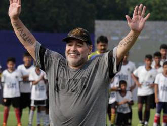 Hviezdny Maradona nepriviedol zverencov medzi elitu, ako tréner druholigistov končí