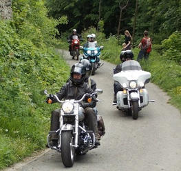 Harley Davidson a jiné choppery a cruisery pro radost dětem na hradě Starý Jičín