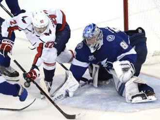 Video: Tampa Bay otočila sériu s Washingtonom, „Blesky“ sú jedno víťazstvo od finále NHL