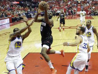 Video: Houston má na dosah finále NBA, nad Golden State vedie 3:2 na zápasy