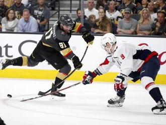 Video: Vegas zvíťazil v 1. zápase o Stanley cup na ľade Capitals, Nosek hviezdil a Tatar nehral