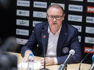 HC Slovan Bratislava chce vyplatiť hráčom chýbajúce peniaze a hľadať náhradu za Zimana