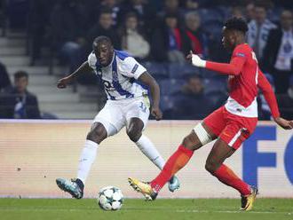 Kongolo sa stal kmeňovým hráčom Huddersfieldu Town