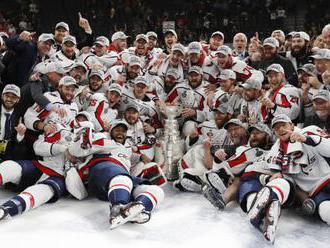 Víťaz Stanley Cupu Washington začne novú sezónu proti Chárovmu Bostonu