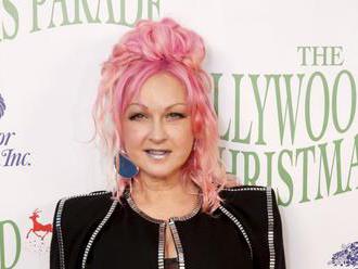 Americká speváčka a skladateľka Cyndi Lauper má narodeniny