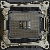 Intel si prý připravuje také 22jádrové Core pro LGA 2066