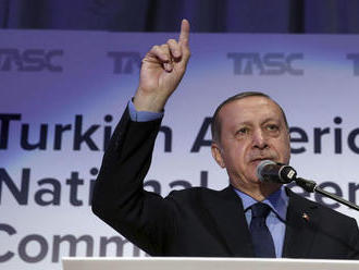 Erdogan sa s koaličným partnerom dohodol na zrušení výnimočného stavu