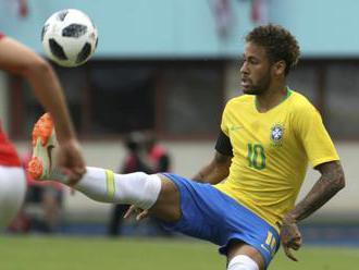 Brazílsky futbalista Neymar po problémoch s členkom pokračuje v tréningoch