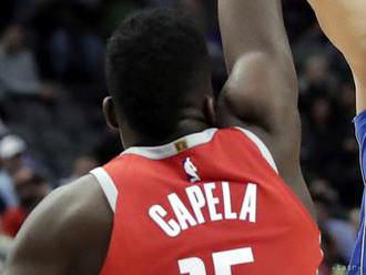 NBA: Capela podpísal s Houstonom novú zmluvu na päť rokov