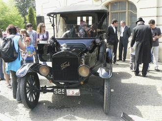 Trenčianske Mierové námestie sa prenesie o storočnicu späť