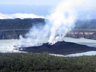 Pre erupciu sopky opäť evakuujú celý ostrov Ambae