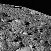 Dawn se velice zblízka podívala na trpasličí planetu Ceres