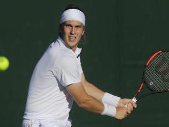 Lacko prekonal prvú prekážku na Wimbledone a vyzve obhajcu titulu Federera