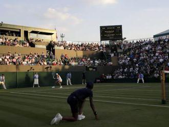 Wimbledon  : Výsledky piatkových zápasov dvojhry žien