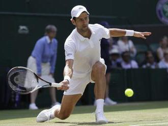 Novak Djokovič stratil set, ale po troch rokoch si zahrá semifinále Wimbledonu