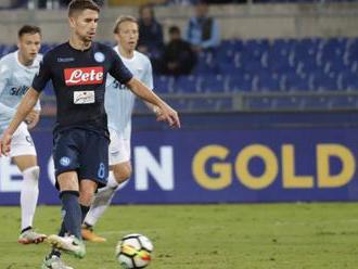 Prvou letnou posilou Chelsea je Jorginho, prichádza z Neapola