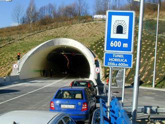 VODIČI, POZOR: Tunel Horelica v piatok večer úplne uzavrú