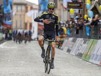 Adam Yates zmenil program a pomôže bratovi Simonovi na Vuelte