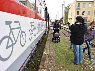 Cyklovlak Záhoráčik využívajú tisíce ľudí aj v druhej sezóne