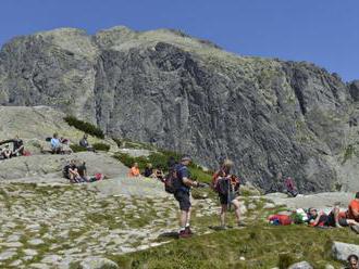 Pri zostupe zo Zbojníckej chaty skolabovala 50-ročná turistka