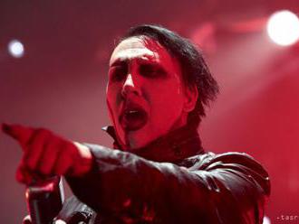 Marilyn Manson skolaboval počas koncertu v Texase