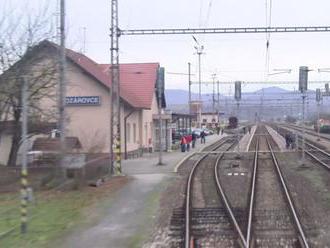 Kozárovce preslávili ochotníci i monumentálne súsošie v strede obce