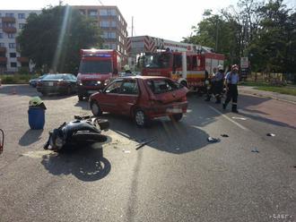 Polícia hľadá svedkov štvrtkovej dopravnej nehody na Trnavskej ceste