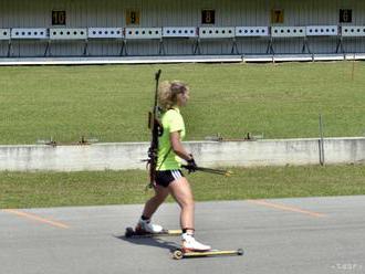 V pretekoch juniorských miešaných štafiet v biatlone Slovensko 9.