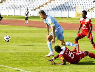 FUTBAL-FL: Slovan s Trenčínom nerozhodne 3:3