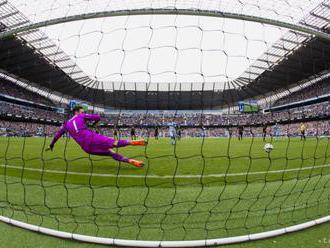 Brankár Lloris si poranil lýtko a nenastúpi proti Watfordu