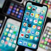 Apple má dle nových finančních výsledků hodnotu blízkou biliónu dolarů